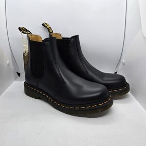 NWT Dr. Martens 2976 Bex Black Leather Chelsea Boots — Women’s Size 8 No Box Doc